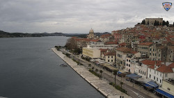 Nábřeží a město