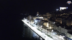 Nábřeží a město