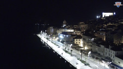 Nábřeží a město