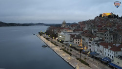 Nábřeží a město