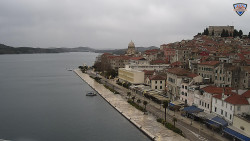 Nábřeží a město