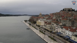 Nábřeží a město