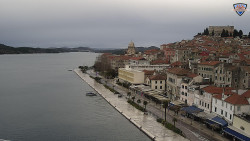 Nábřeží a město