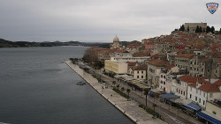 Nábřeží a město