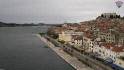 Nábřeží a město