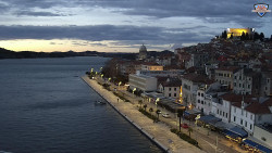 Nábřeží a město