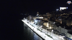 Nábřeží a město