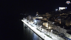 Nábřeží a město