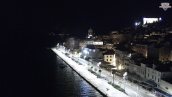 Nábřeží a město