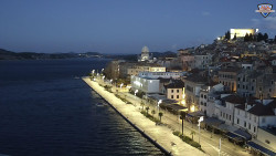 Nábřeží a město