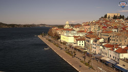 Nábřeží a město