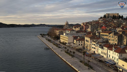 Nábřeží a město