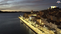 Nábřeží a město