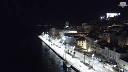 Nábřeží a město