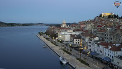 Nábřeží a město