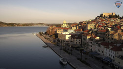 Nábřeží a město