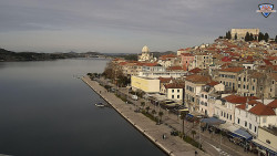 Nábřeží a město