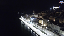 Nábřeží a město