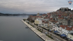 Nábřeží a město