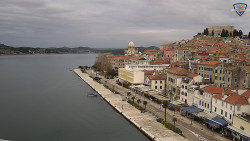 Nábřeží a město