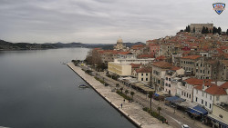 Nábřeží a město