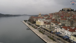 Nábřeží a město