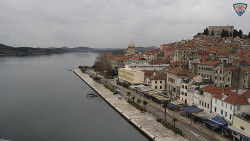 Nábřeží a město