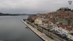 Nábřeží a město