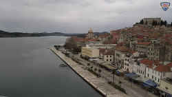 Nábřeží a město