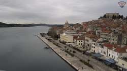 Nábřeží a město