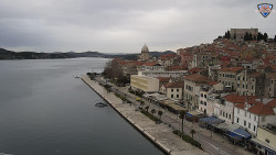 Nábřeží a město