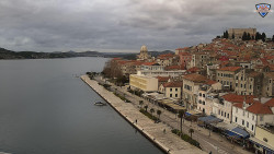 Nábřeží a město