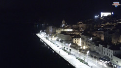 Nábřeží a město