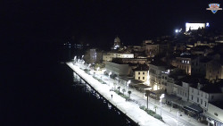 Nábřeží a město