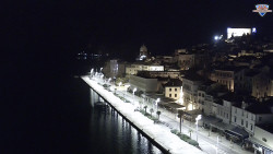 Nábřeží a město