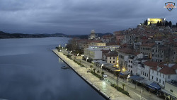 Nábřeží a město