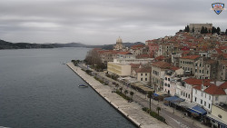 Nábřeží a město