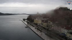 Nábřeží a město