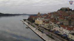 Nábřeží a město