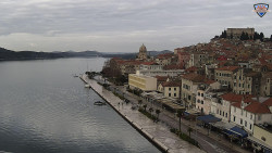 Nábřeží a město