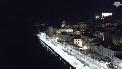 Nábřeží a město