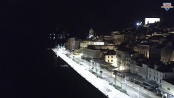 Nábřeží a město