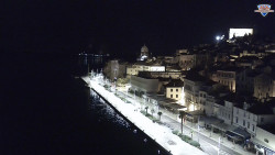 Nábřeží a město