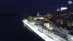 Nábřeží a město