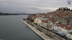 Nábřeží a město