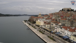 Nábřeží a město