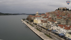 Nábřeží a město