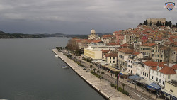 Nábřeží a město