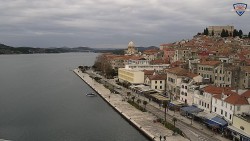 Nábřeží a město