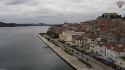 Nábřeží a město